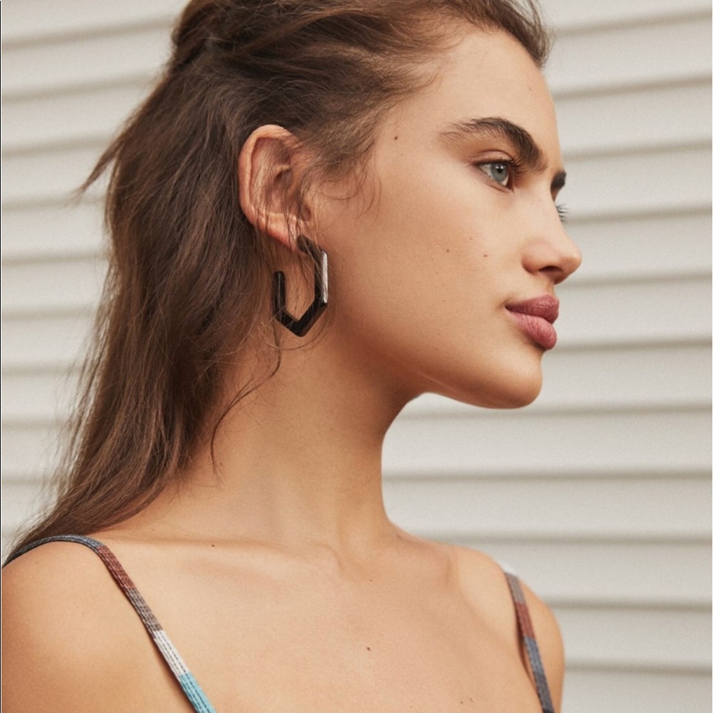 LAST2 UO Style Resin Squared Post Hoop Earrings - Picture 2 of 8